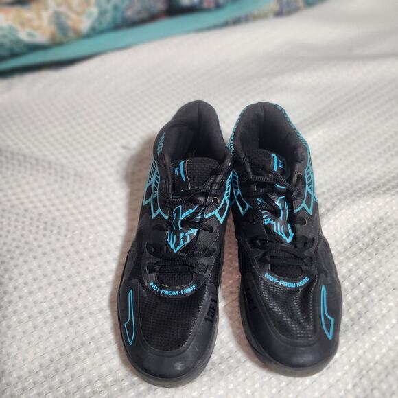 PUMA EUC MENS SZ 11 MB.01 BUZZ CITY MELO BALL BASKETBALL BALL SNEAKER SHOES main image 9